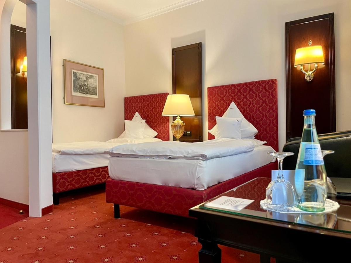 Romantik Hotel Gebhards Gottingen Exterior photo